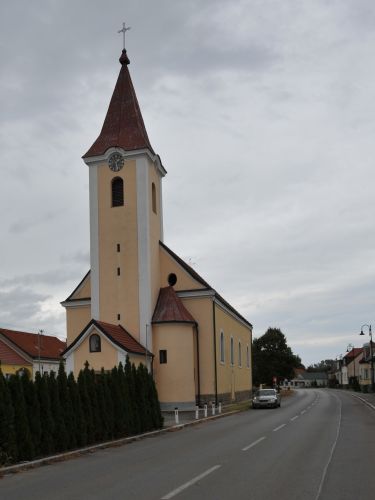 Pfarrkirche Engelhartstetten